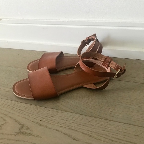 Old Navy sandals - Picture 2 of 2